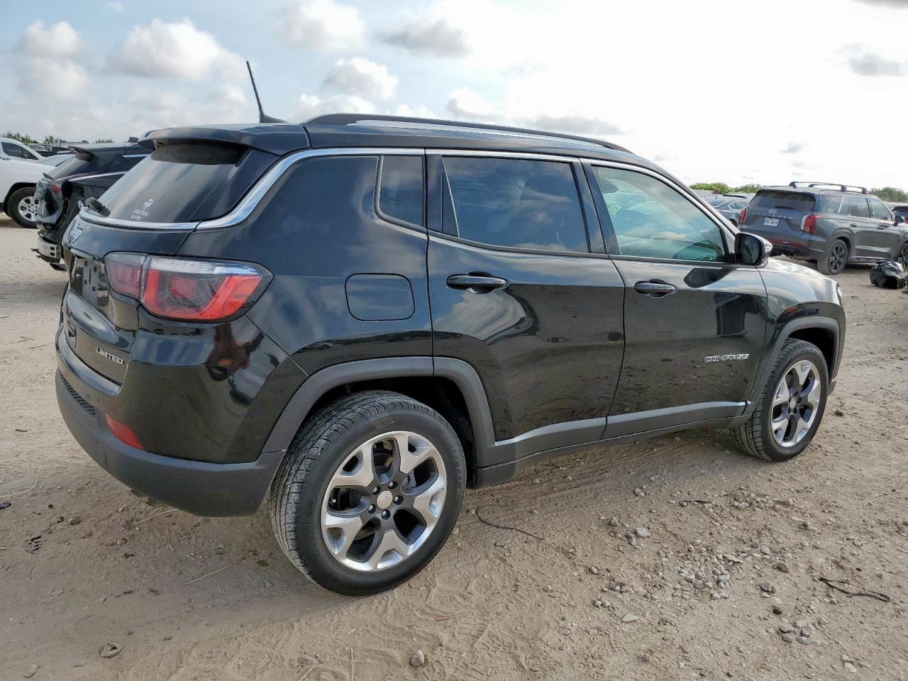 2019 Jeep Compass Limited - Фото 3