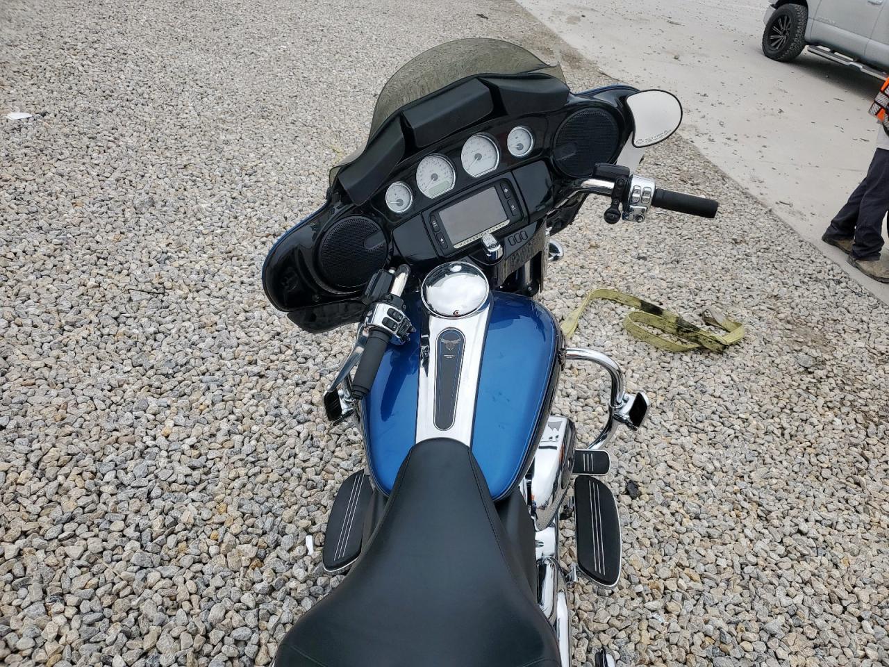 2018 Harley-Davidson Flhx 115Th Anniversary Street Glide - Фото 6