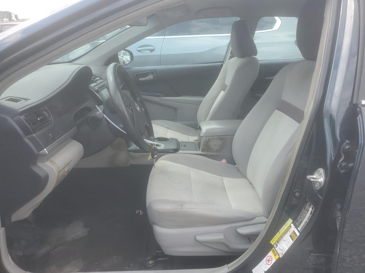 2013 Toyota Camry L - Фото 7