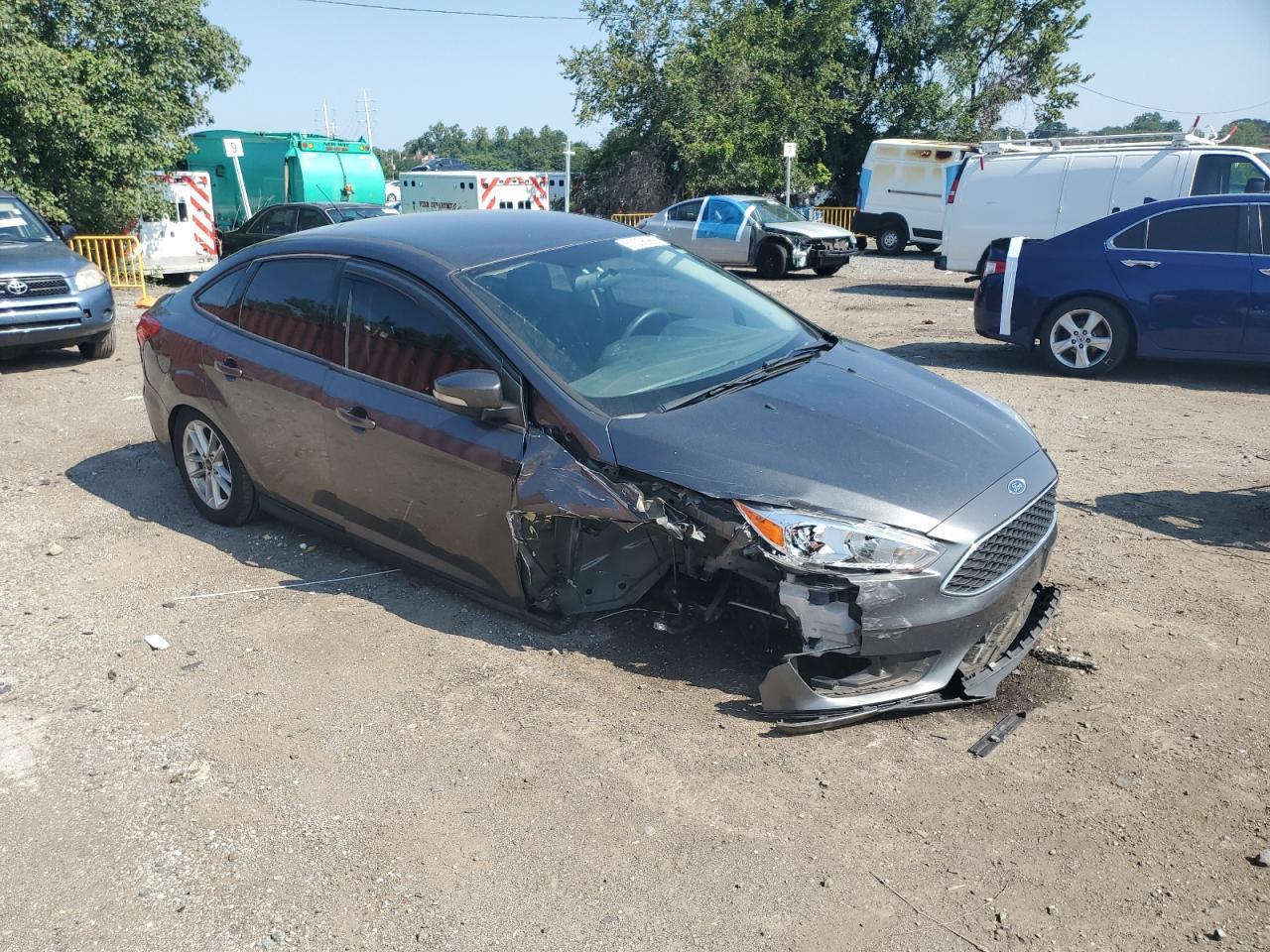 2017 Ford Focus Se - Фото 4