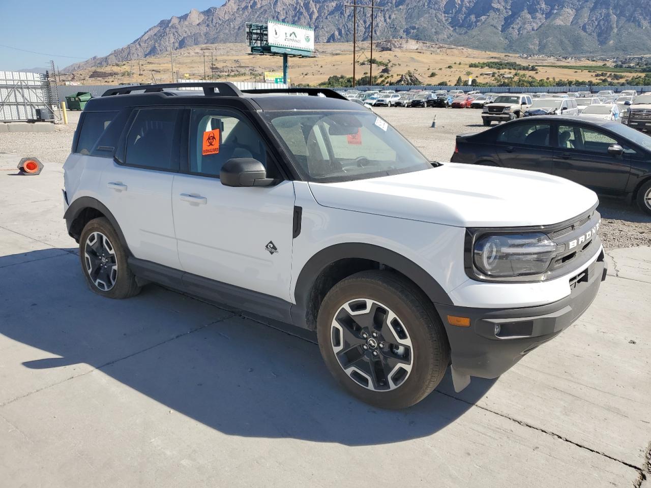 2024 Ford Bronco Sport Outer Banks - Фото 4