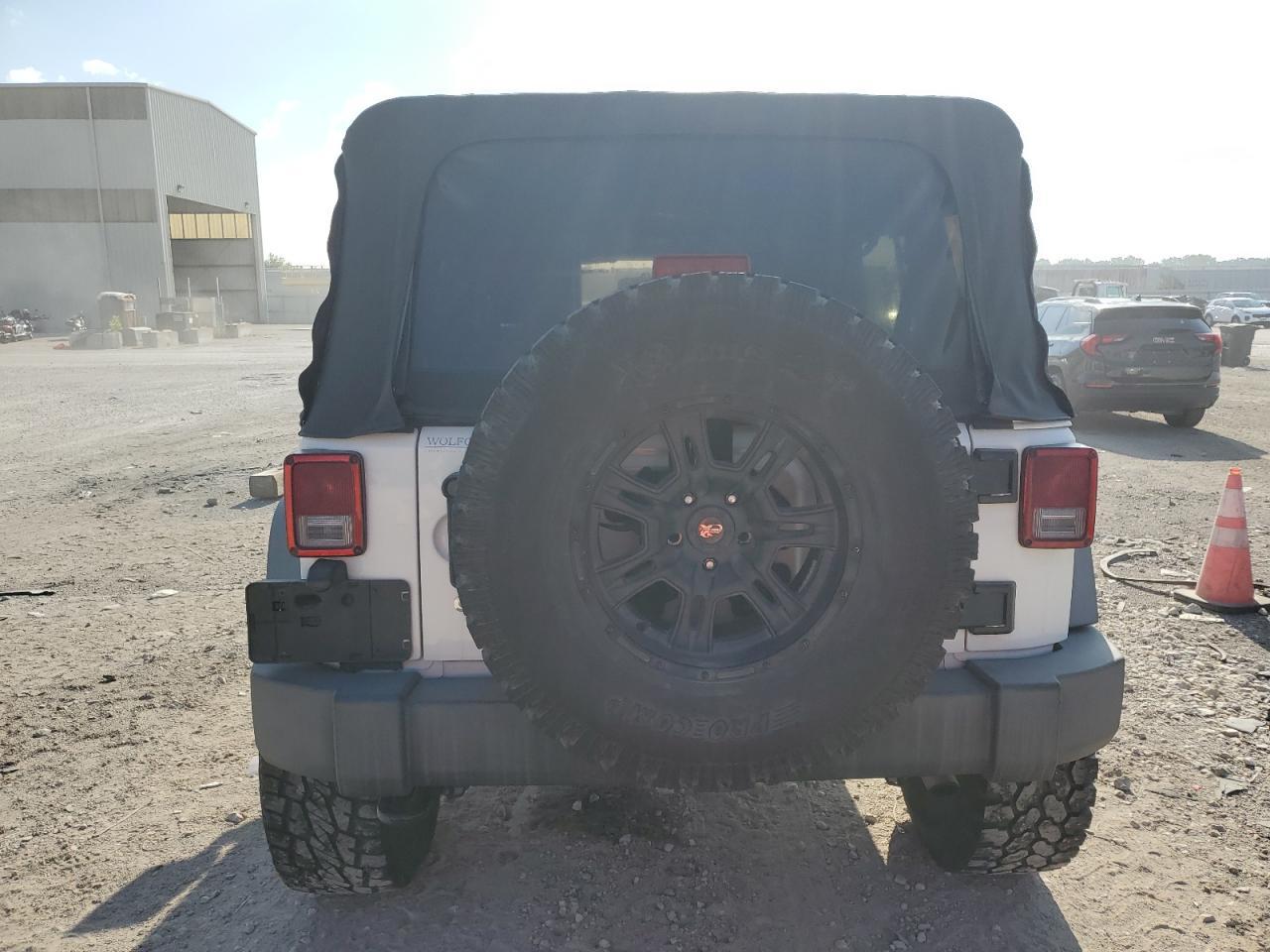 2010 Jeep Wrangler Unlimited Sport - Фото 6