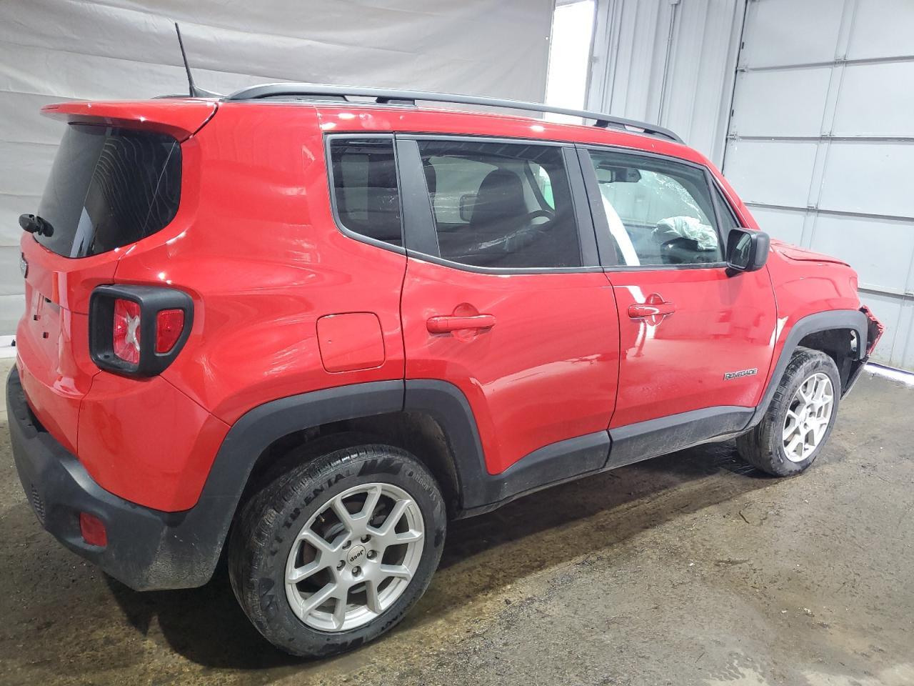2023 Jeep Renegade Latitude - Фото 3