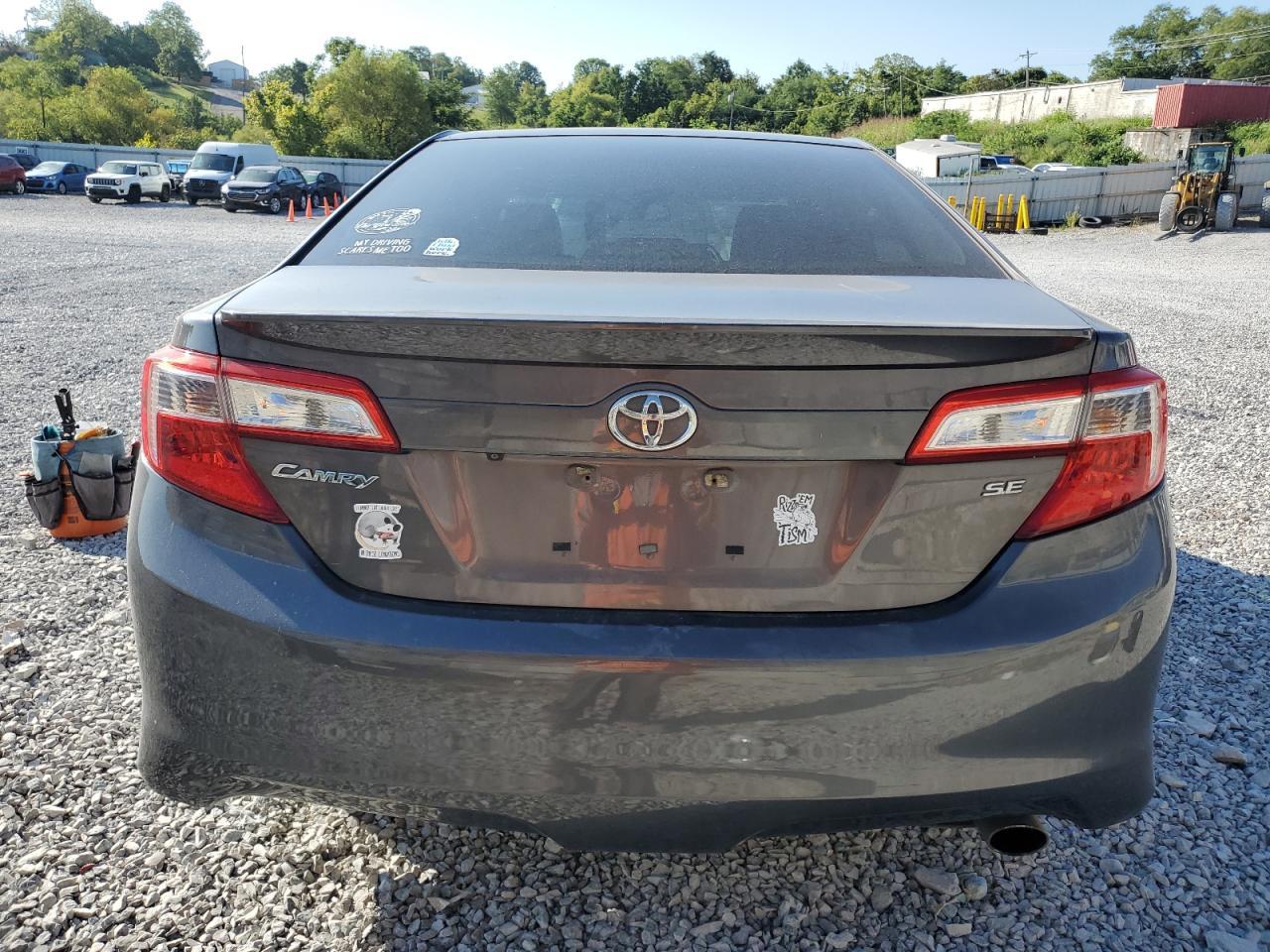 2014 Toyota Camry L - Image 6