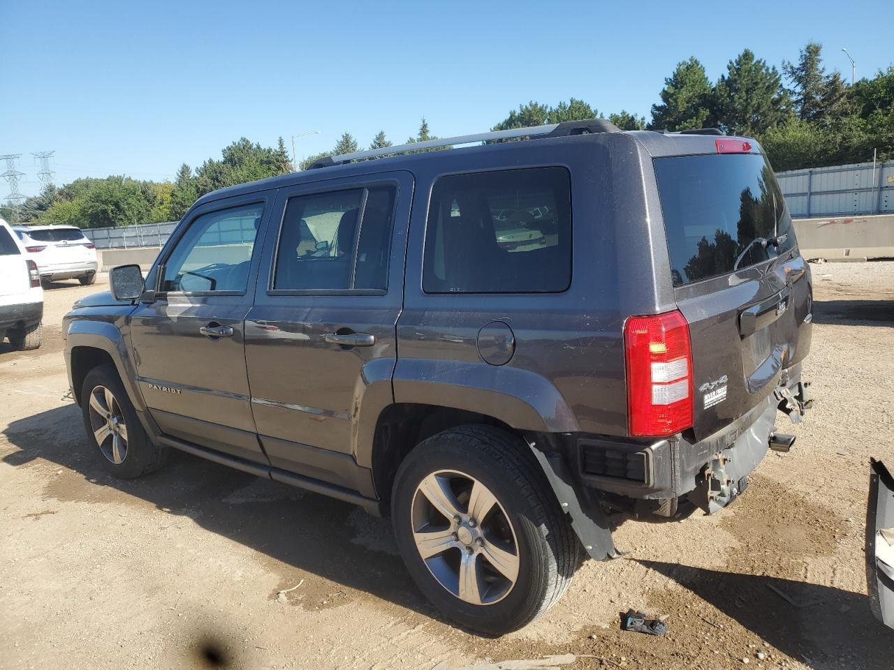 2017 Jeep Patriot Latitude - Фото 2