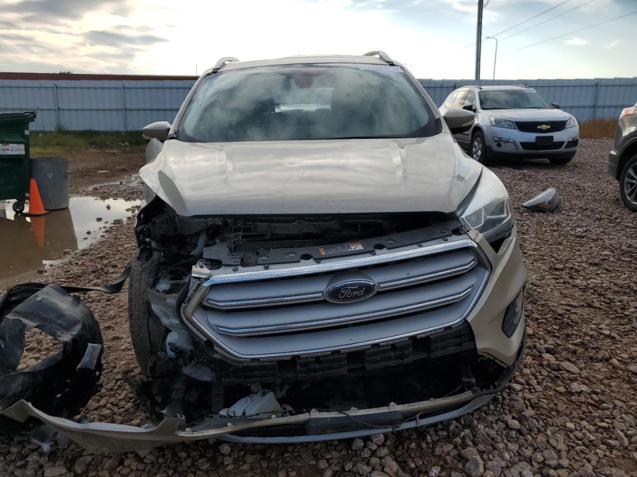 2017 Ford Escape Titanium - Image 5