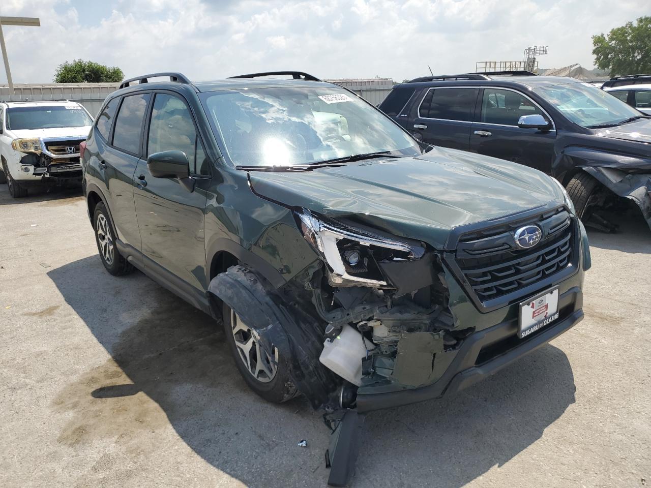 2022 Subaru Forester Premium - Фото 4