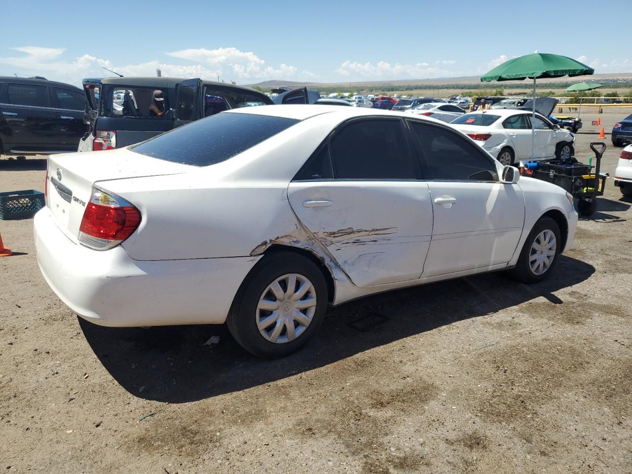 2005 Toyota Camry Le - Фото 3