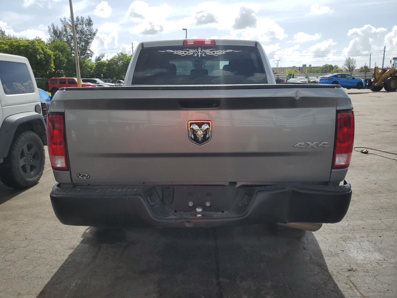 2022 Ram 1500 Classic Tradesman - Фото 6