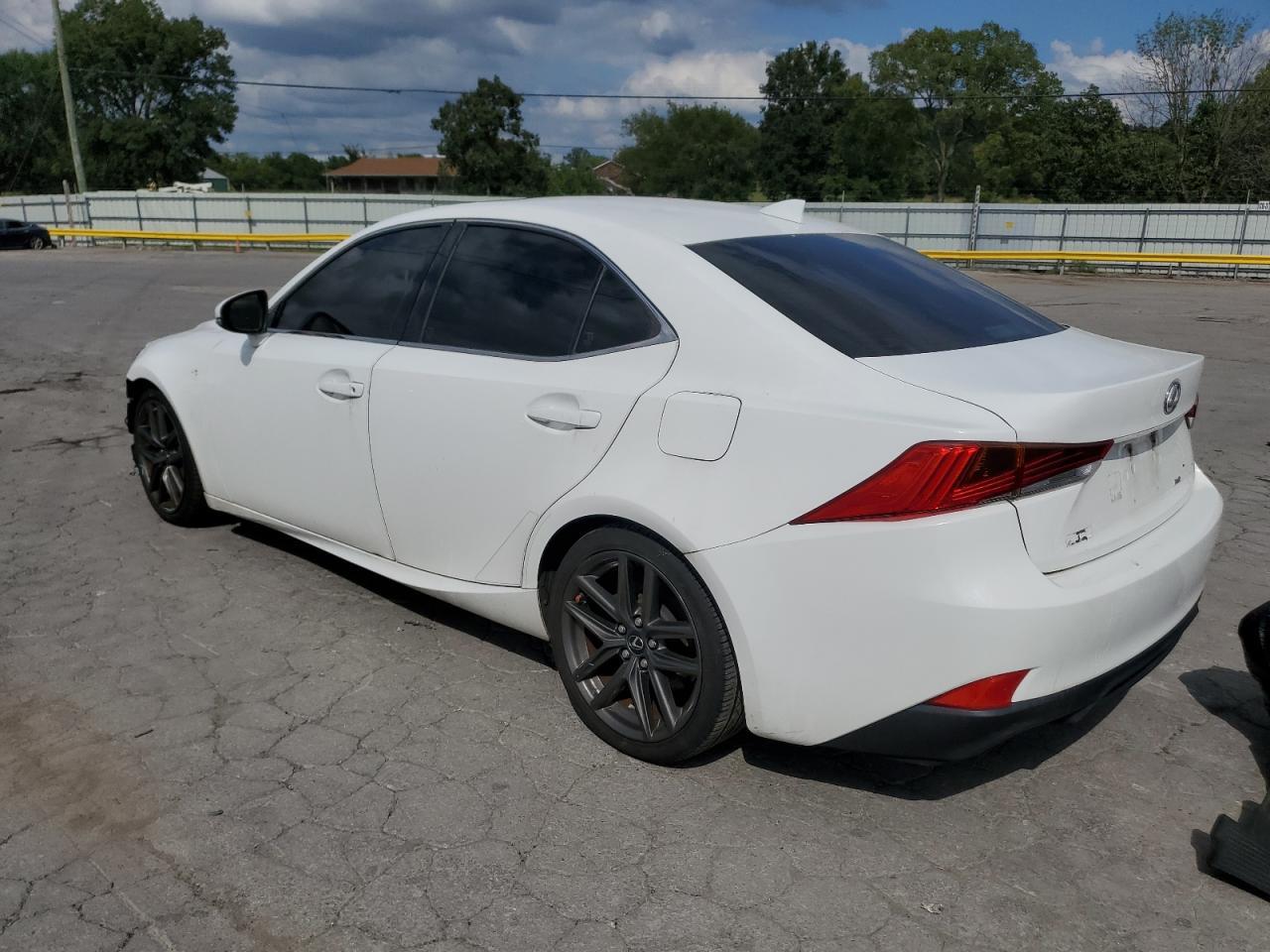 2018 Lexus Is 300 - Image 2