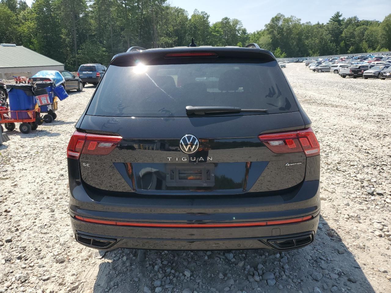 2022 Volkswagen Tiguan Se R-Line Black - Image 6