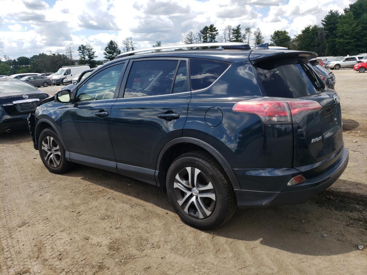 2017 Toyota Rav4 Le - Фото 2