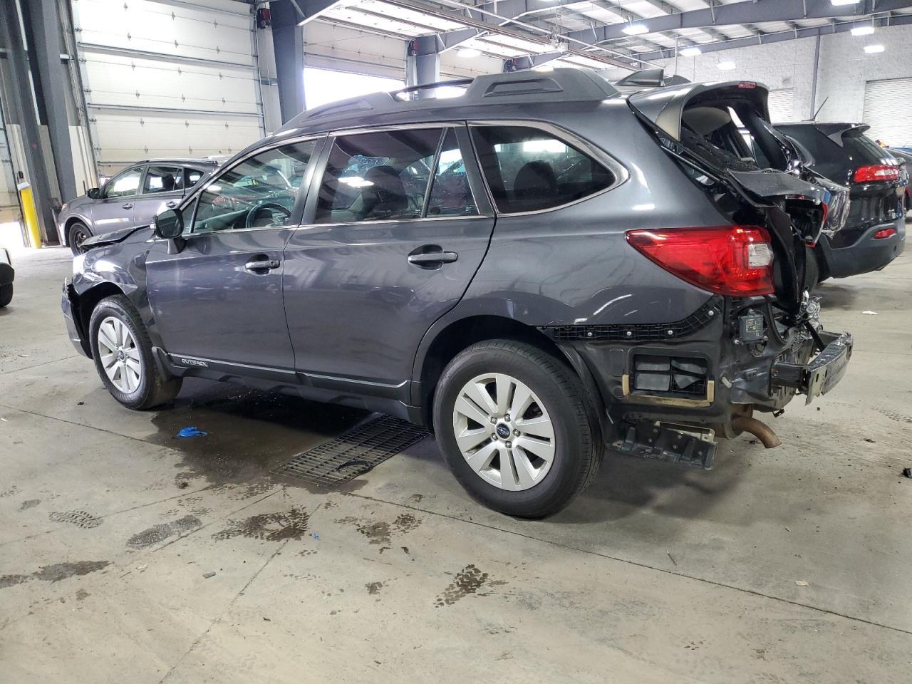 2019 Subaru Outback 2.5I Premium - Фото 2