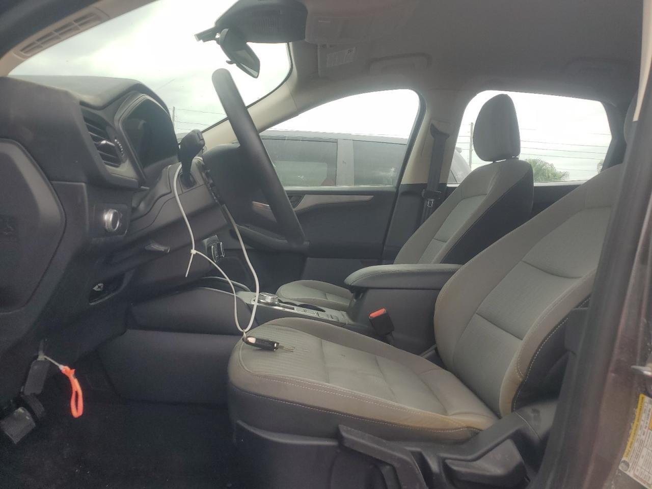 2020 Ford Escape S - Фото 7