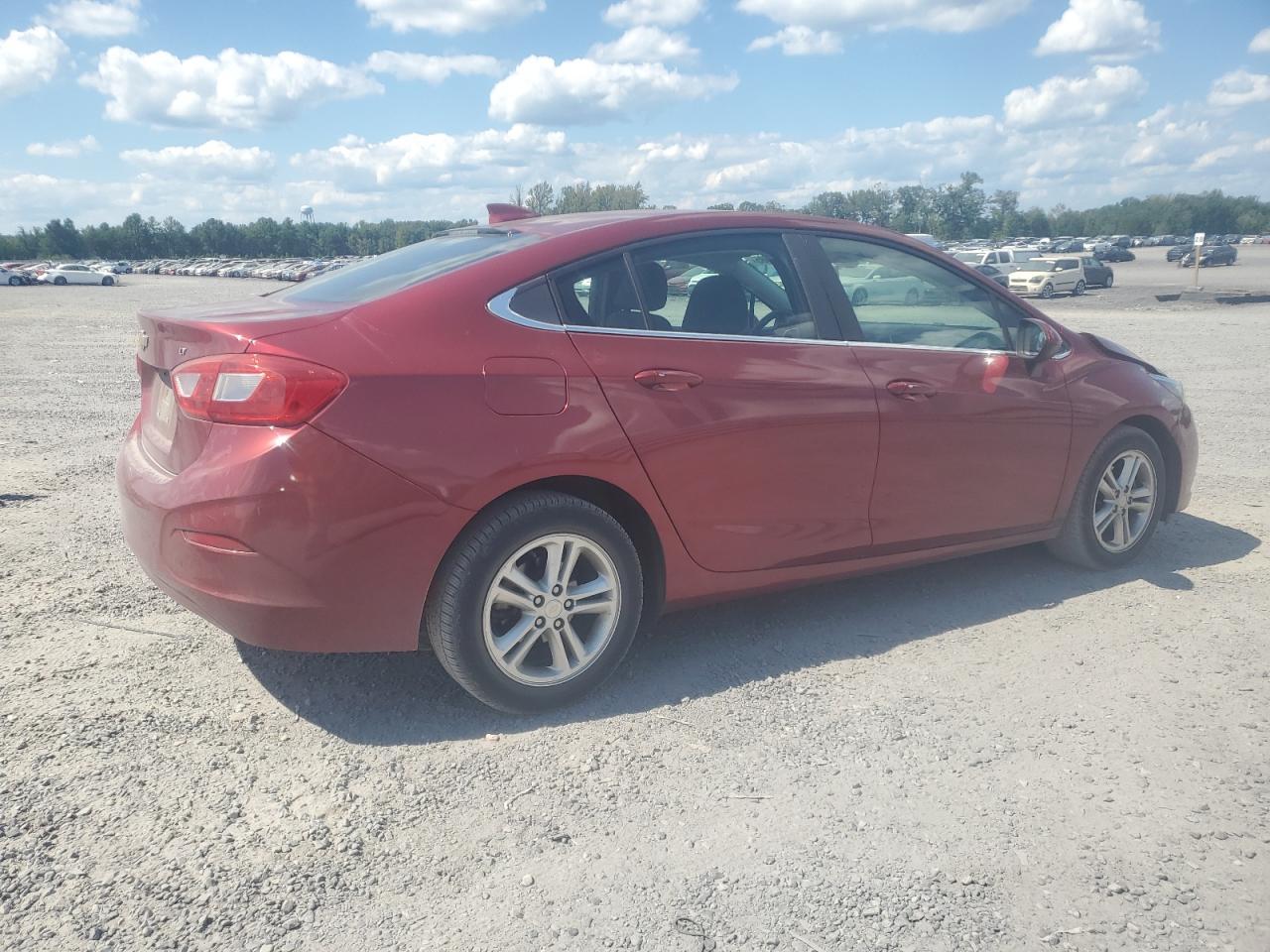 2017 Chevrolet Cruze Lt - Image 3