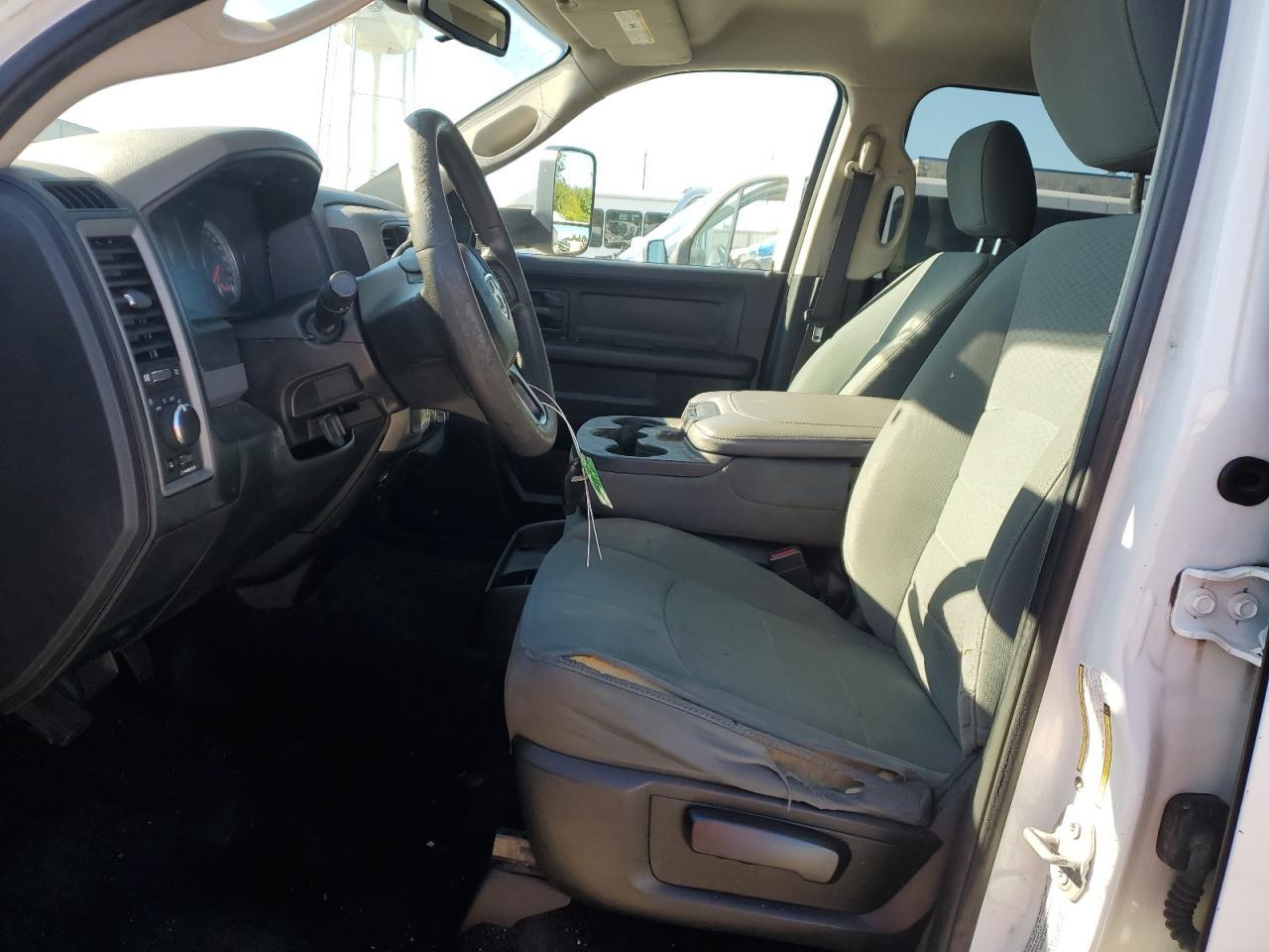 2016 Ram 2500 St - Image 7