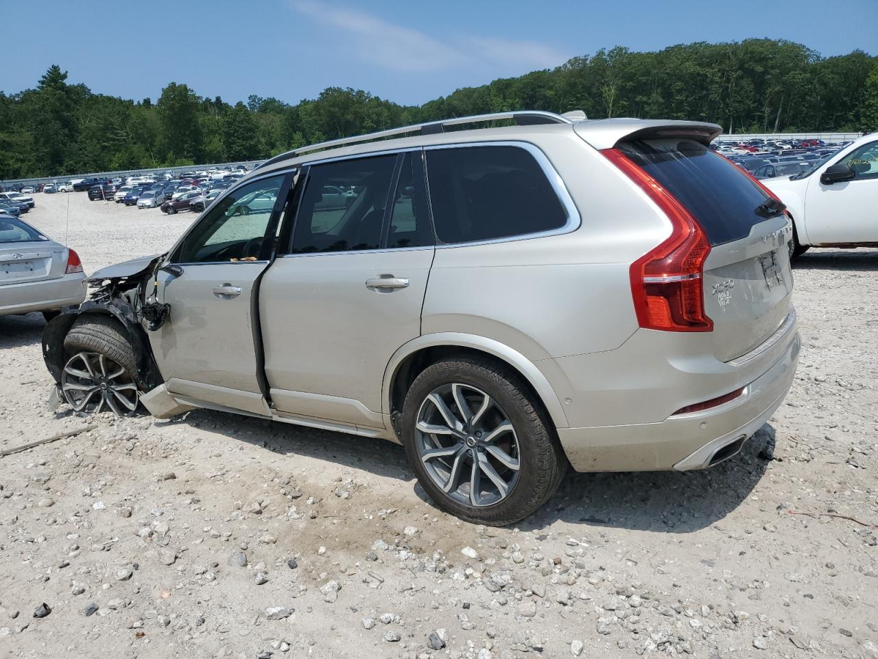 2017 Volvo Xc90 T6 - Фото 2