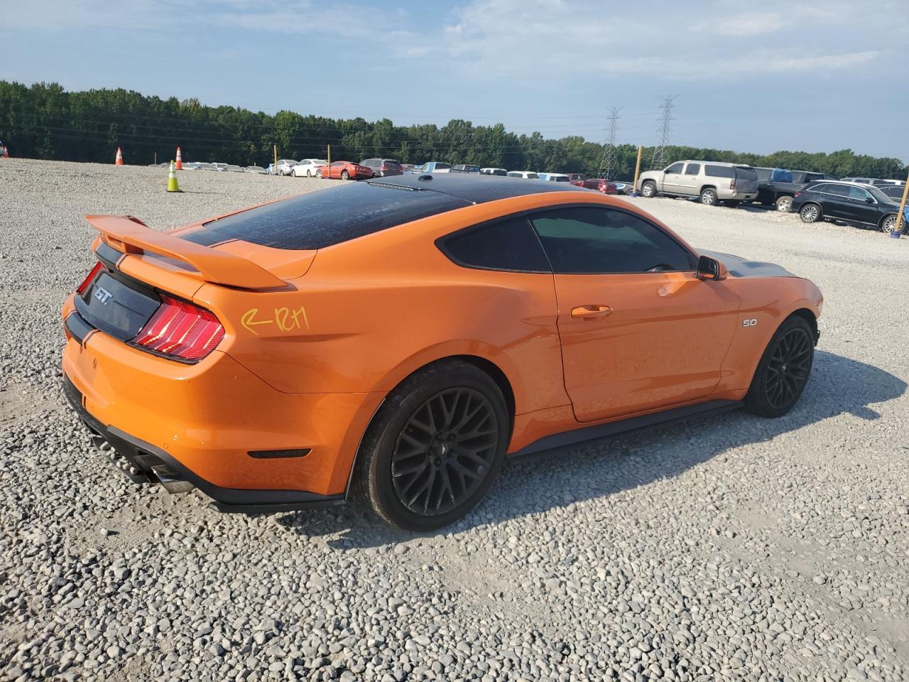 2020 Ford Mustang Gt - Фото 3