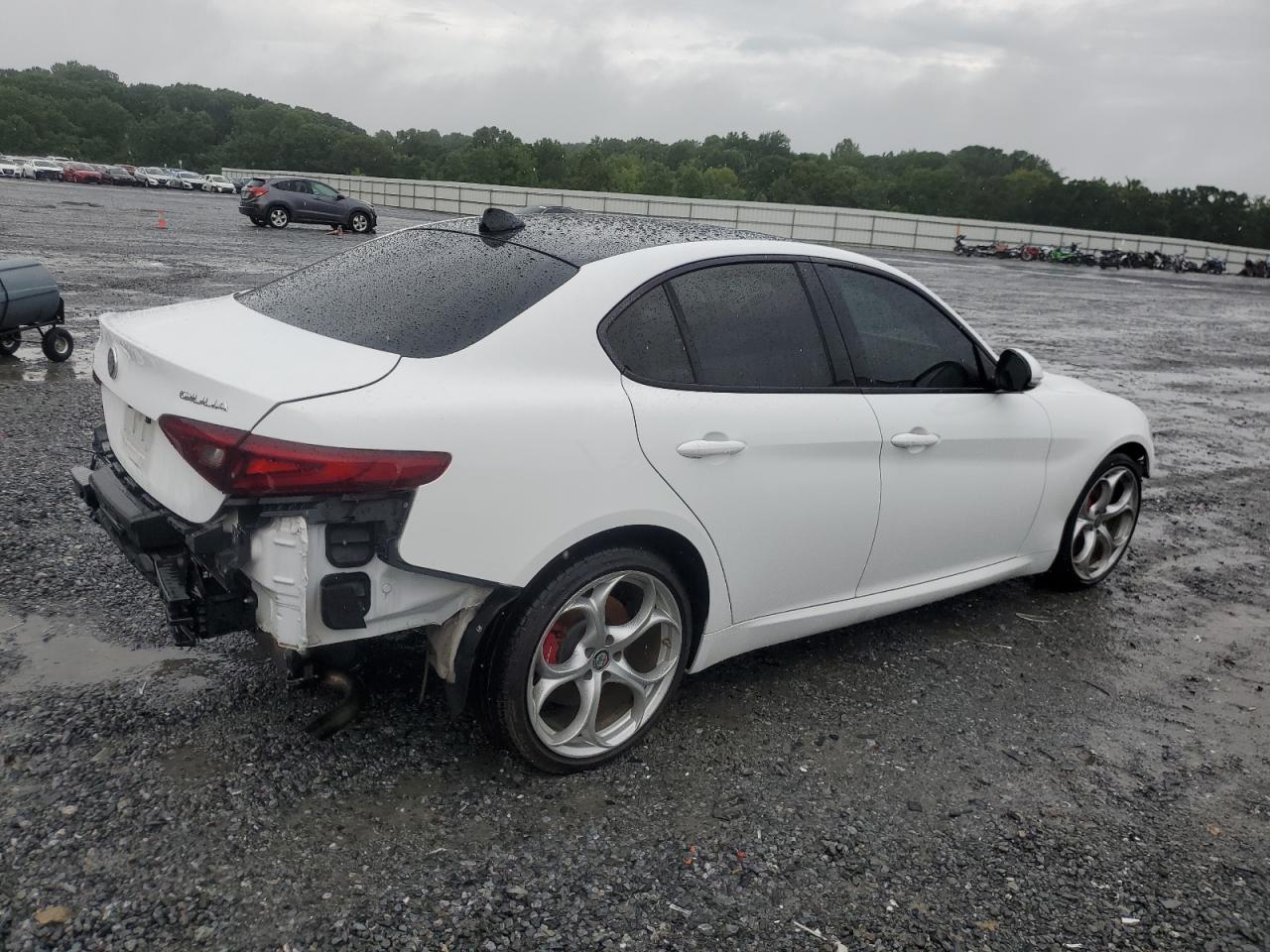 2019 Alfa Romeo Giulia Ti - Фото 3