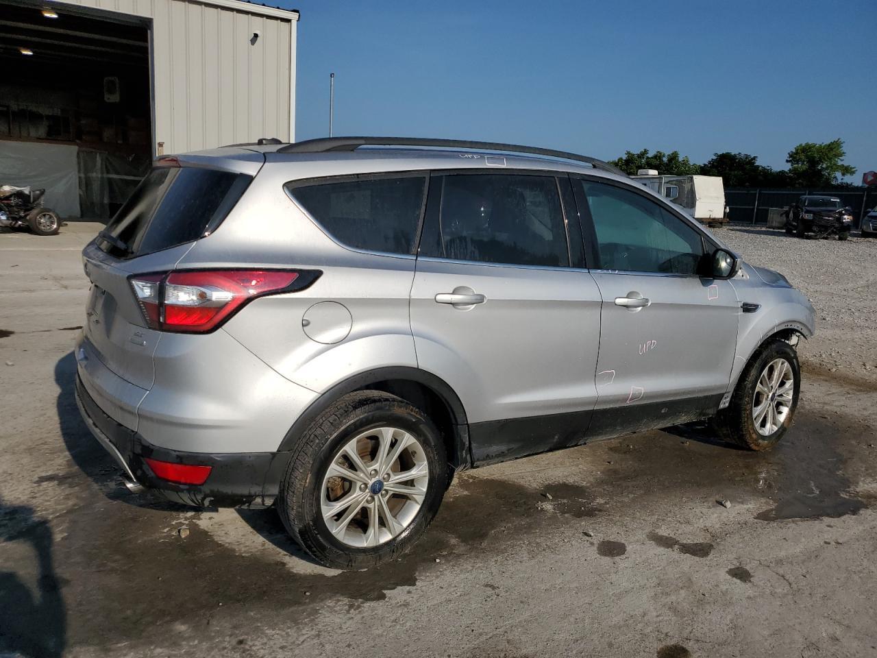 2018 Ford Escape Se - Фото 3