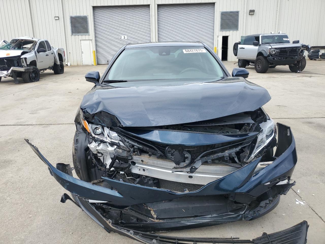 2021 Toyota Camry Le - Image 5