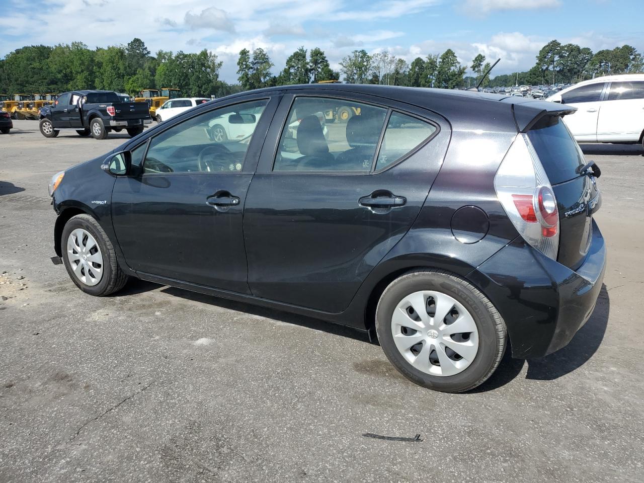 2014 Toyota Prius C - Фото 2