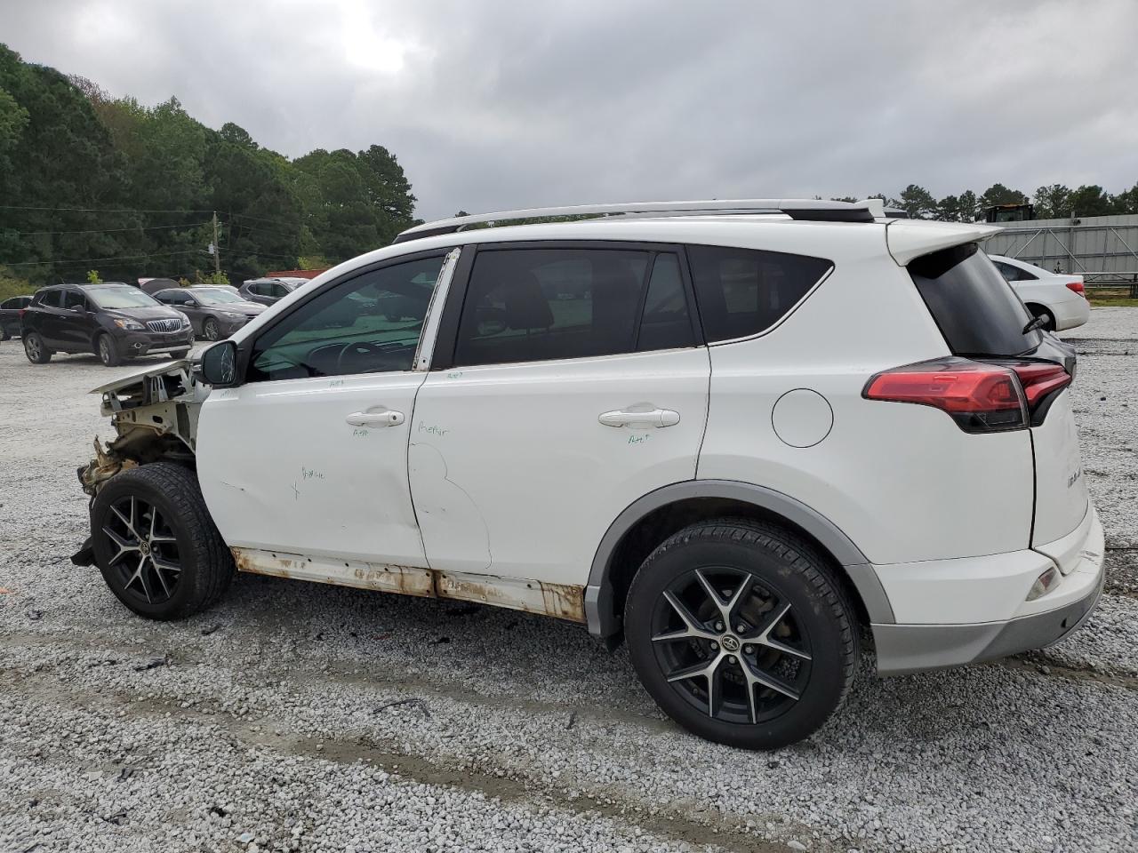 2018 Toyota Rav4 Se - Фото 2