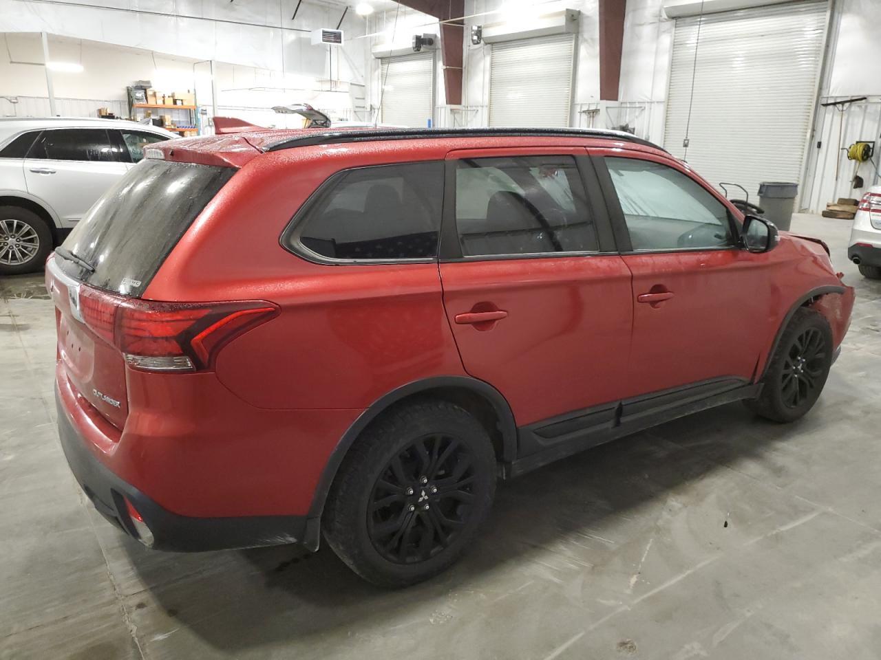 2018 Mitsubishi Outlander Se - Фото 3