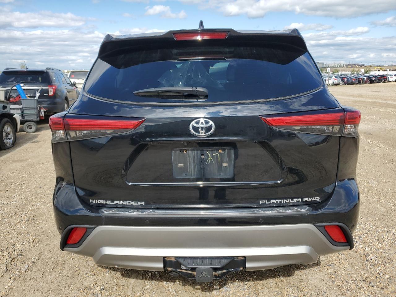 2021 Toyota Highlander Platinum - Фото 6