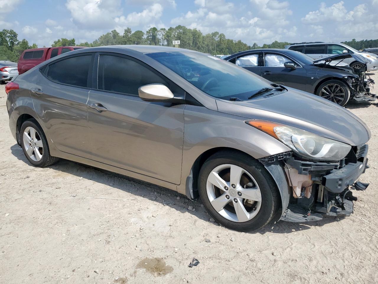 2013 Hyundai Elantra Gls - Фото 4