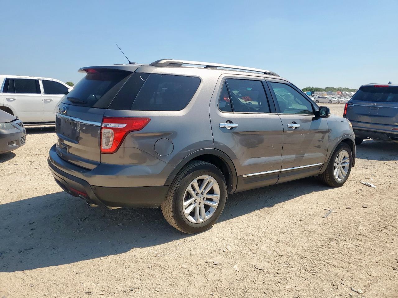 2012 Ford Explorer Xlt - Фото 3