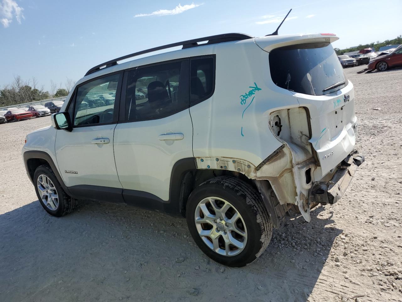 2016 Jeep Renegade Latitude - Фото 2