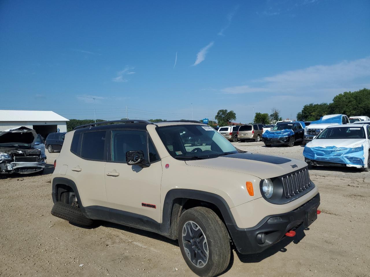2015 Jeep Renegade Trailhawk - Фото 4