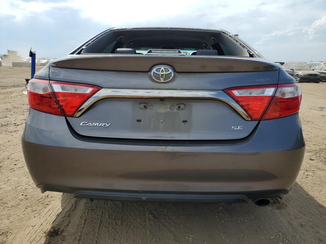 2016 Toyota Camry Le - Фото 6