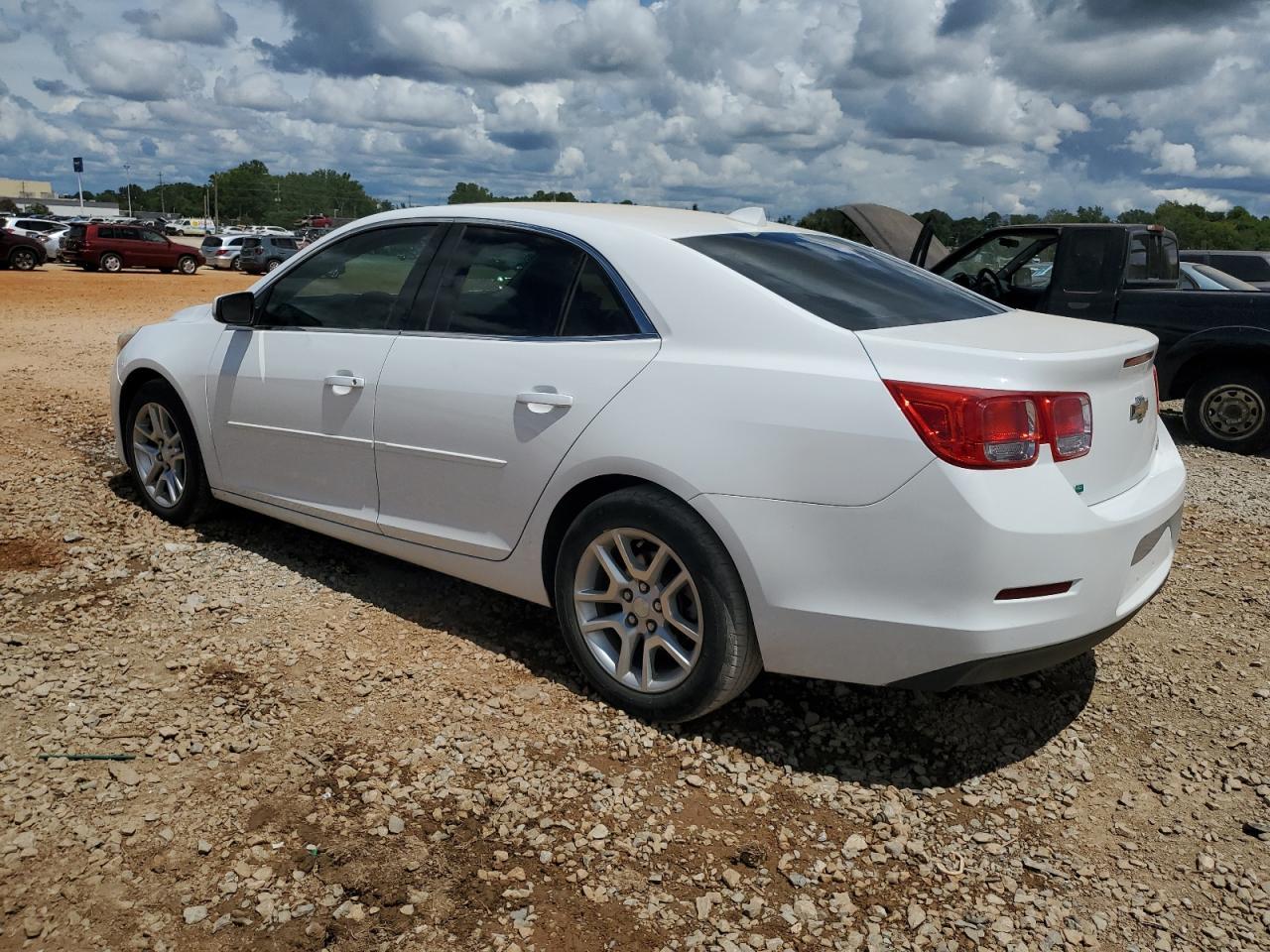 2014 Chevrolet Malibu 1Lt - Image 2