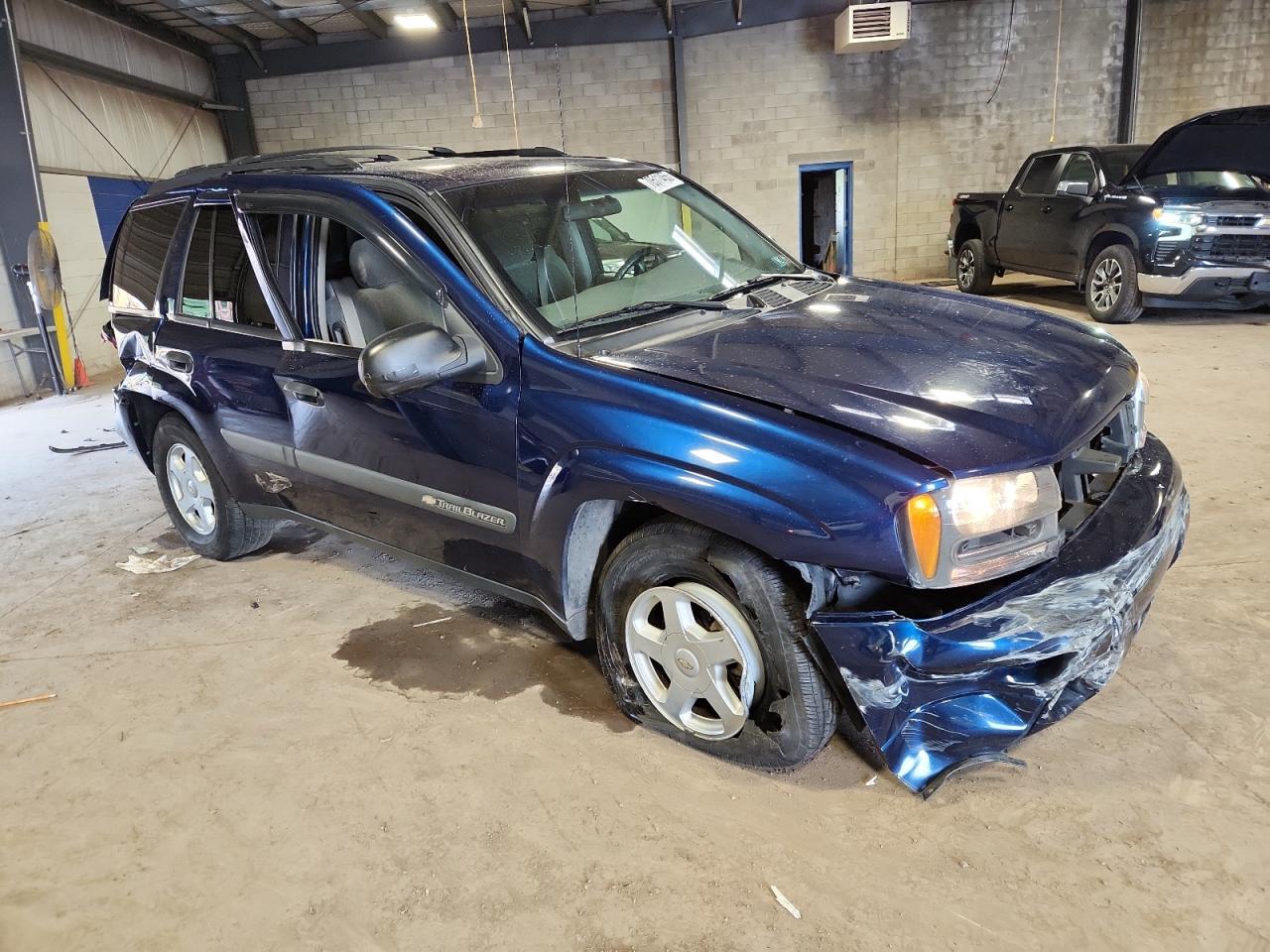 2003 Chevrolet Trailblazer - Image 4
