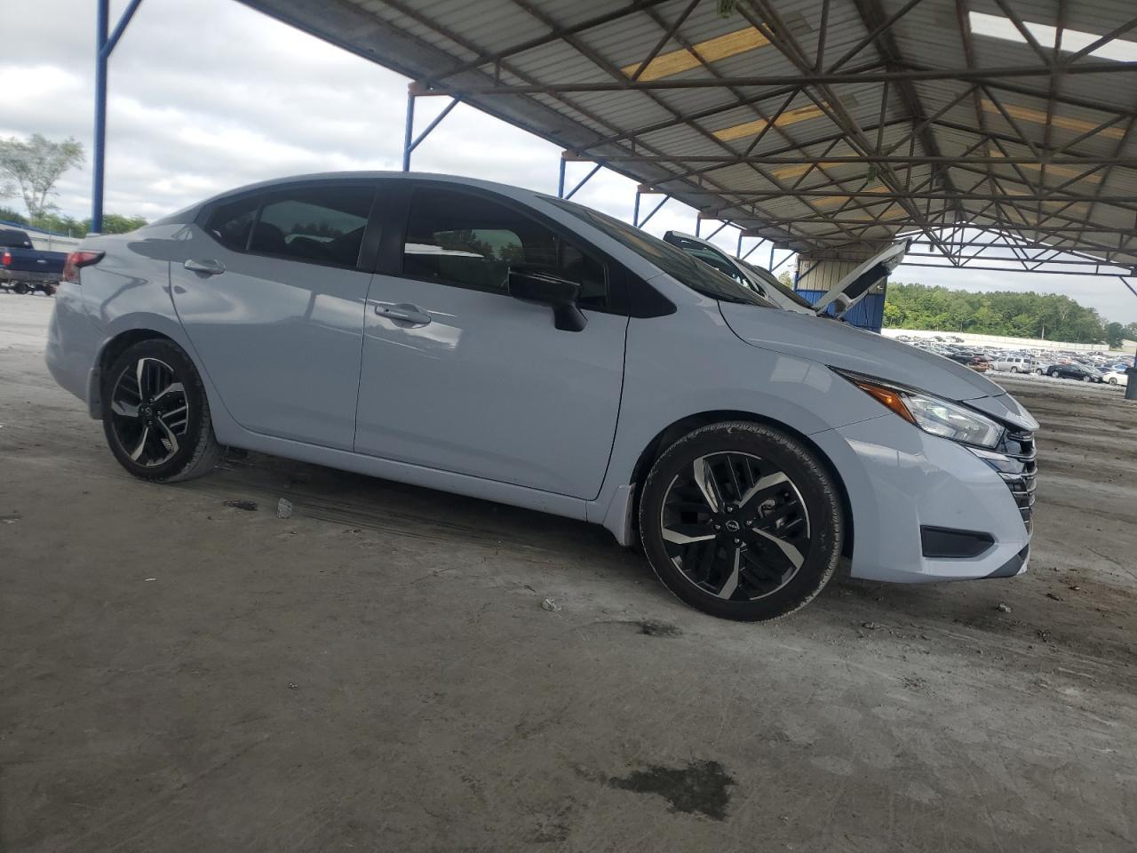 2024 Nissan Versa Sr - Фото 4