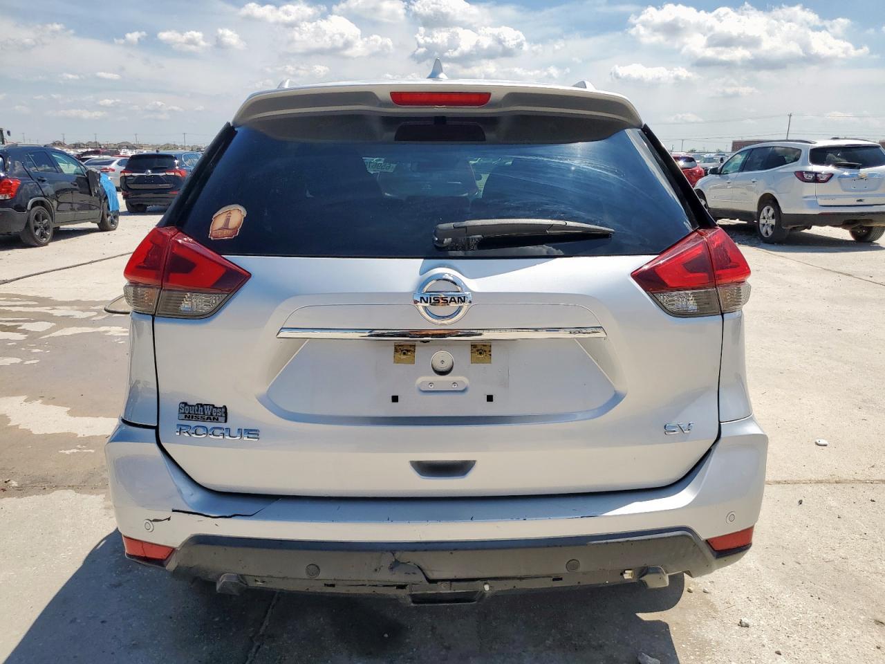 2020 Nissan Rogue S - Image 6