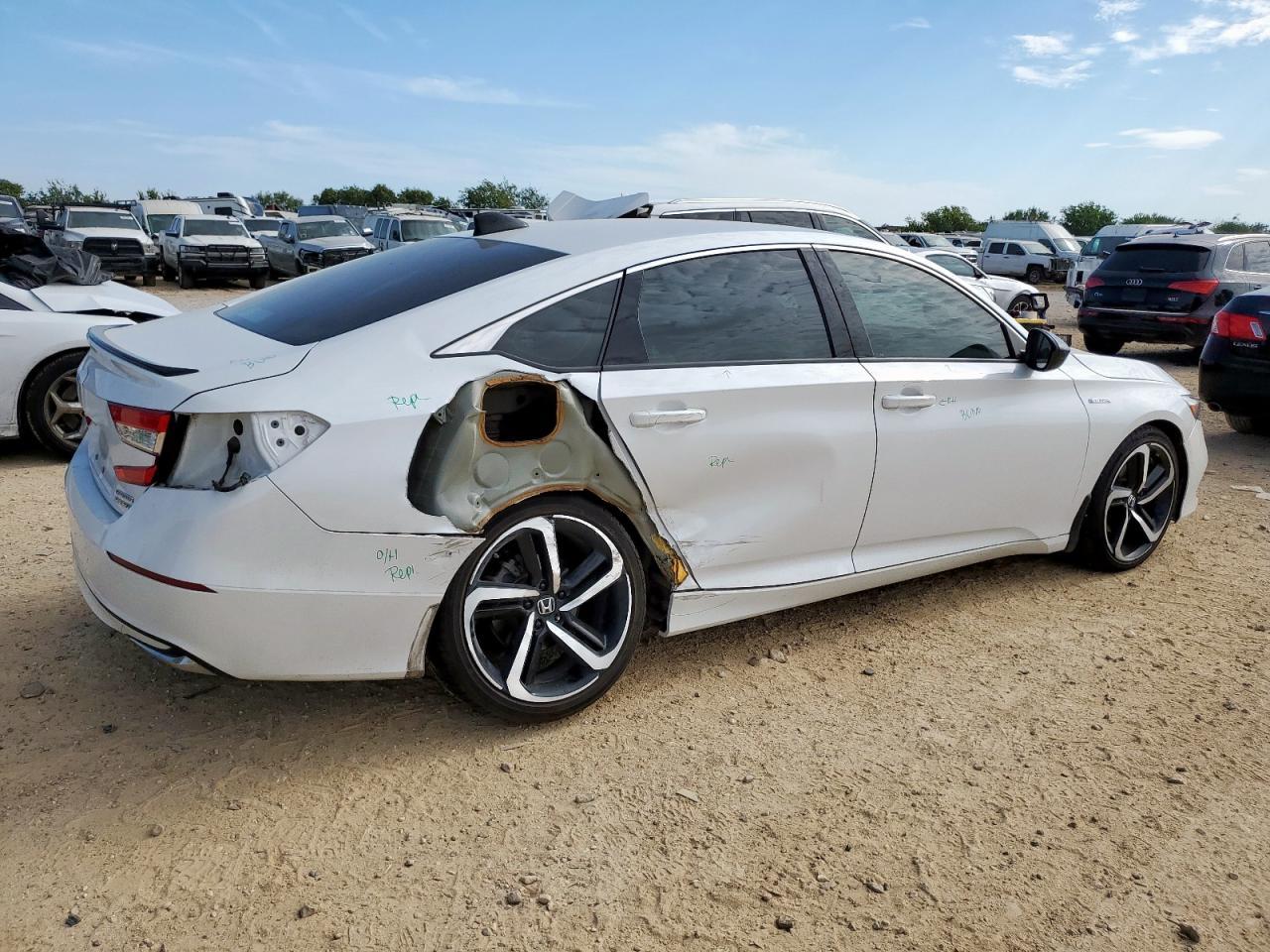 2022 Honda Accord Hybrid Sport - Фото 3