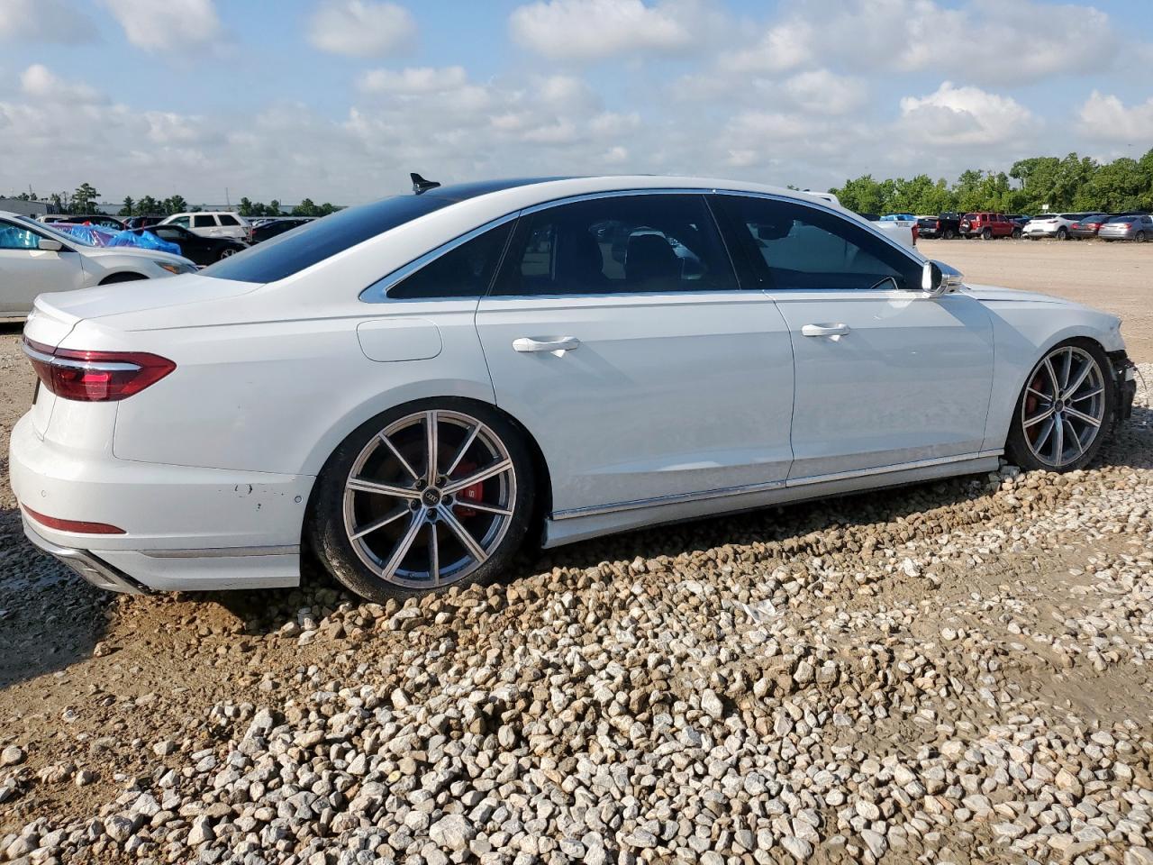 2023 Audi S8 - Фото 3