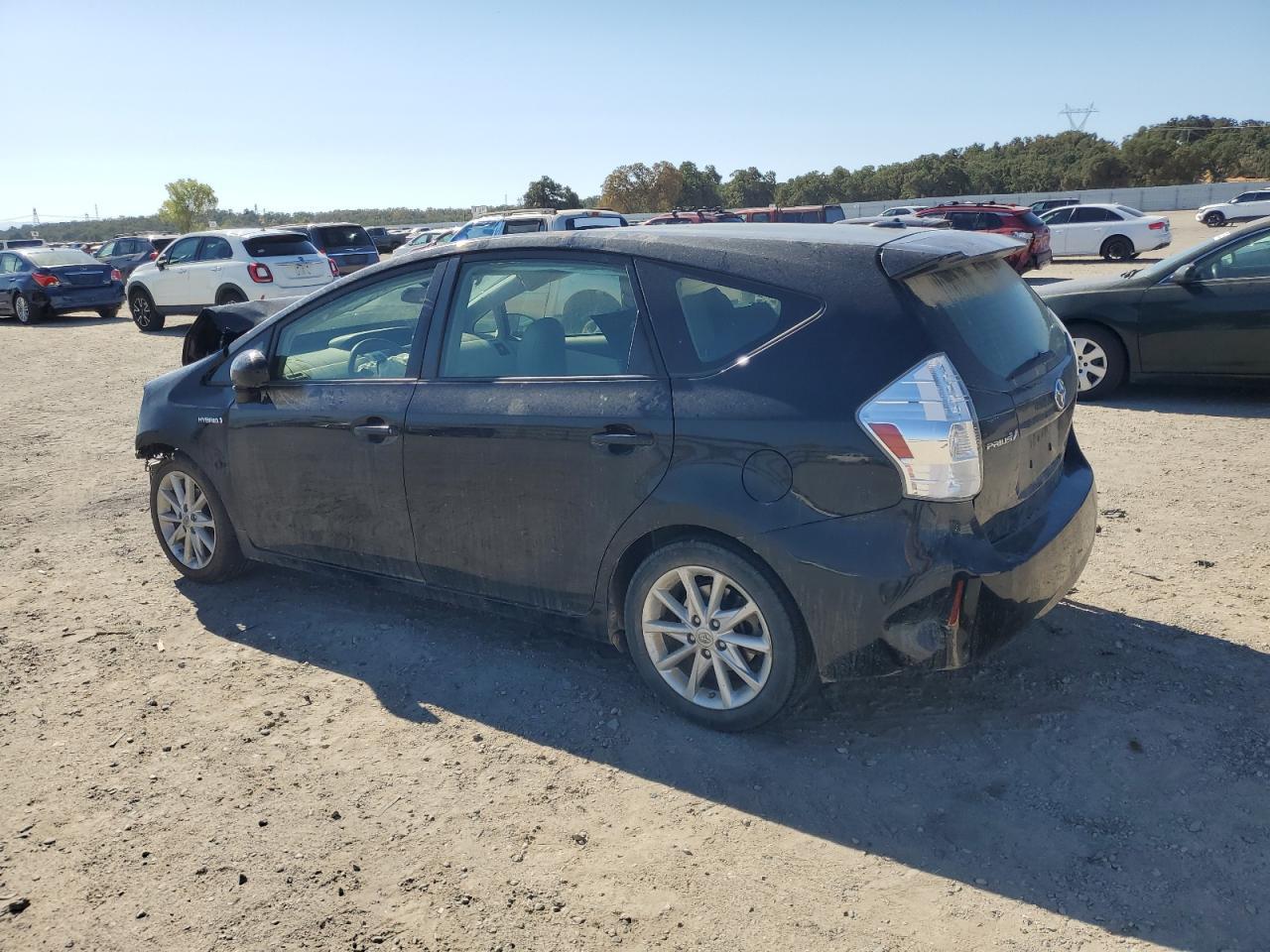 2012 Toyota Prius V - Фото 2