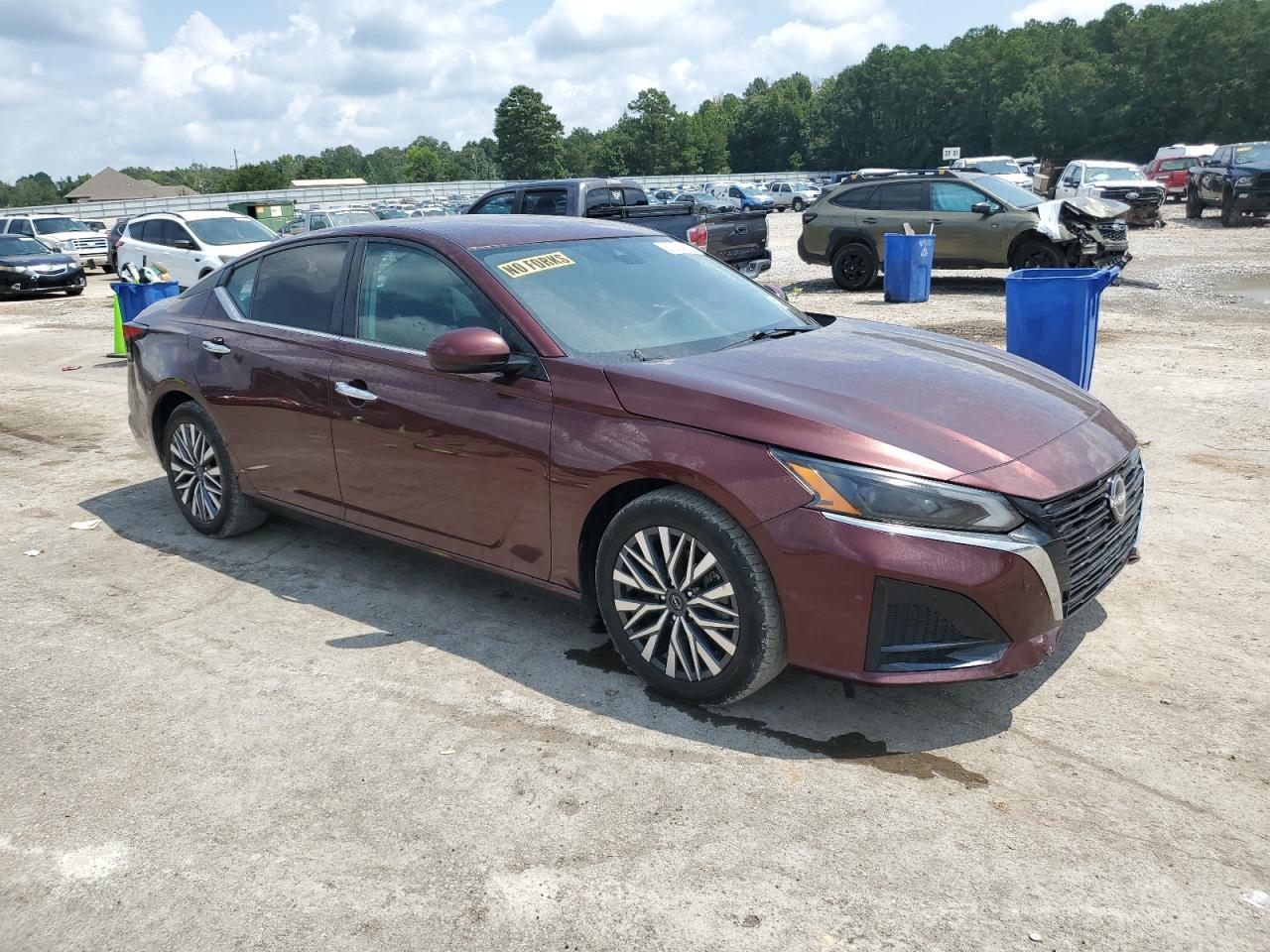 2023 Nissan Altima Sv - Image 4