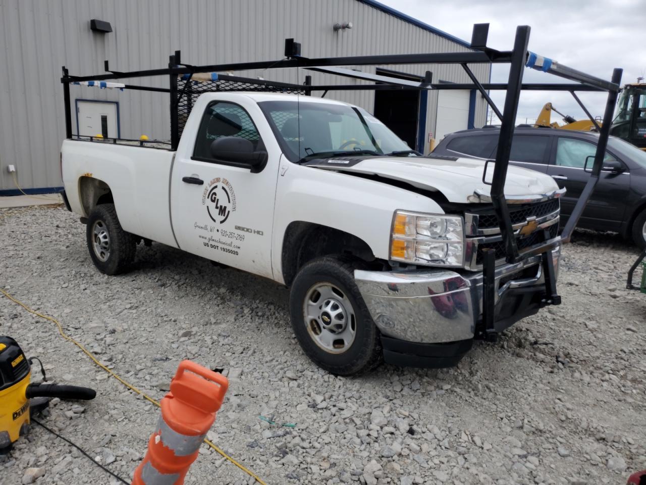 2013 Chevrolet Silverado C2500 Heavy Duty - Image 4