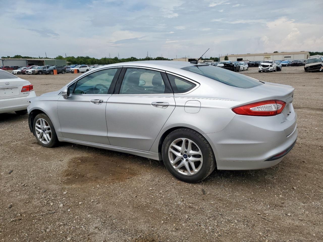 2014 Ford Fusion Se - Фото 2