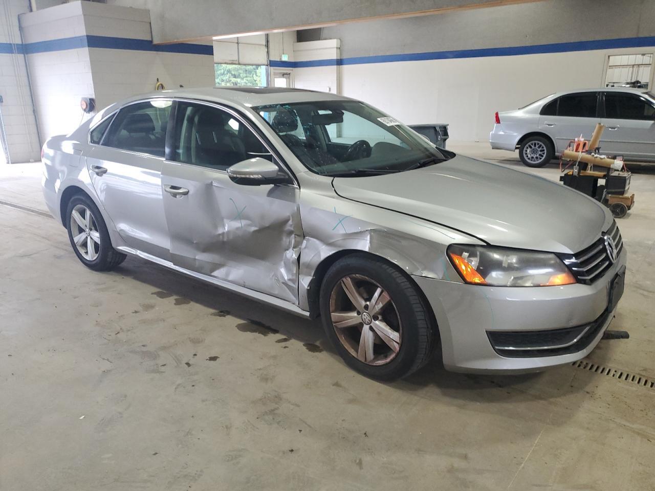 2012 Volkswagen Passat Se - Фото 4