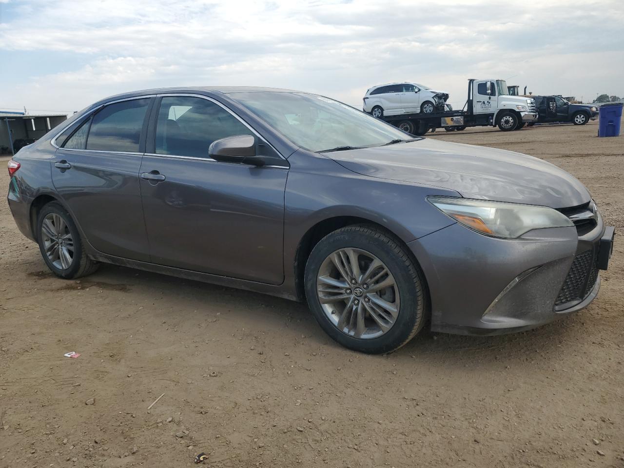 2016 Toyota Camry Le - Фото 4
