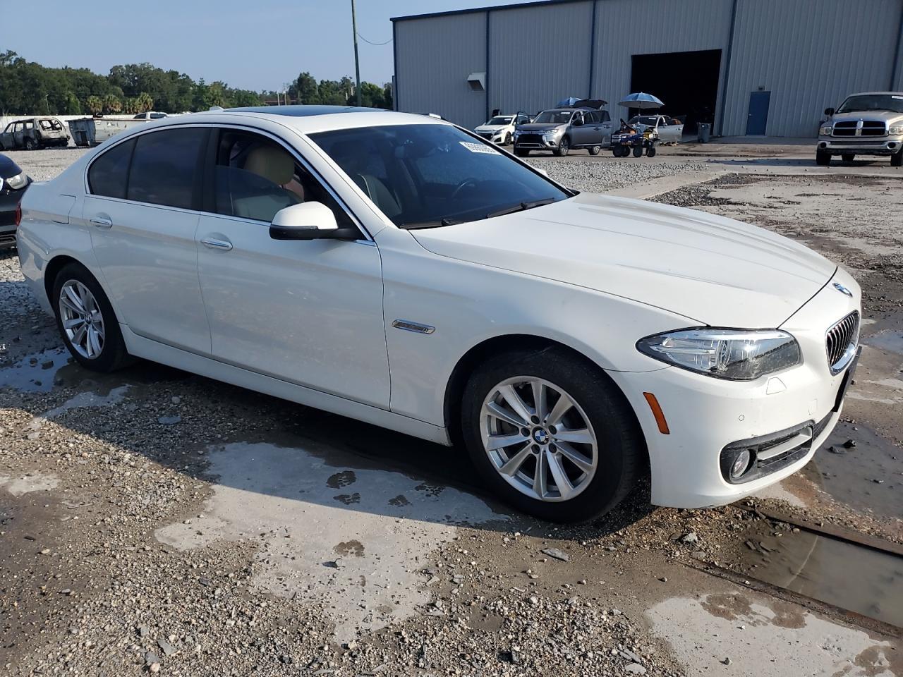 2015 BMW 528 Xi - Image 4