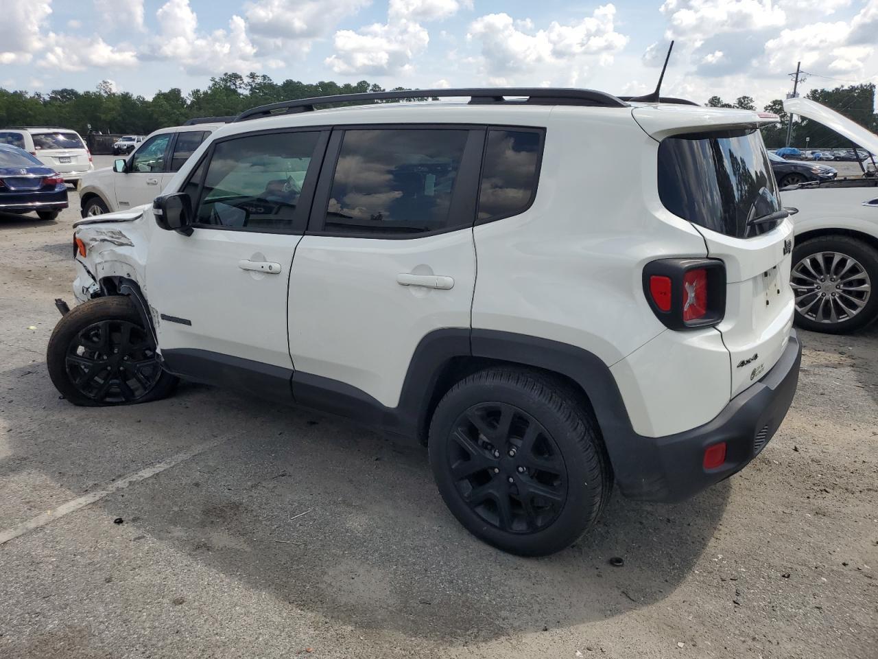 2023 Jeep Renegade Altitude - Фото 2