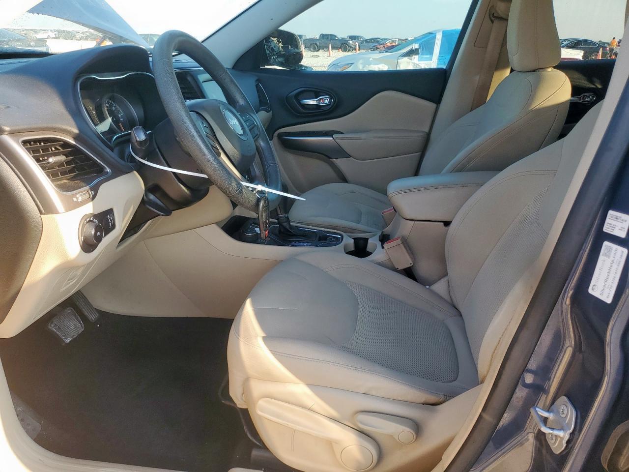 2019 Jeep Cherokee Latitude - Фото 7