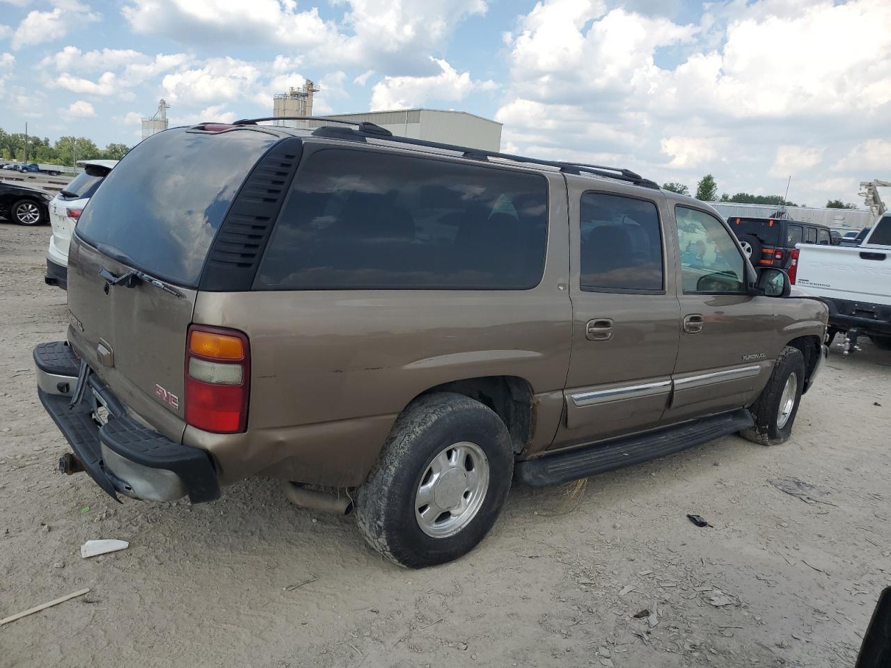 2003 GMC Yukon Xl K1500 - Фото 3